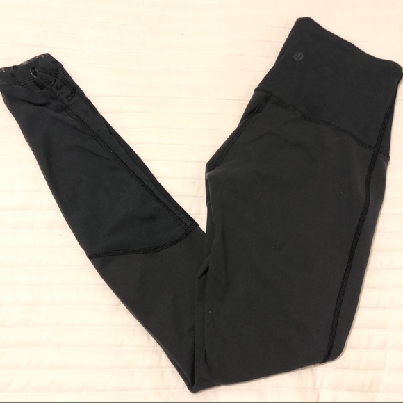 Lululemon high rise NAVY leggings with mesh detail